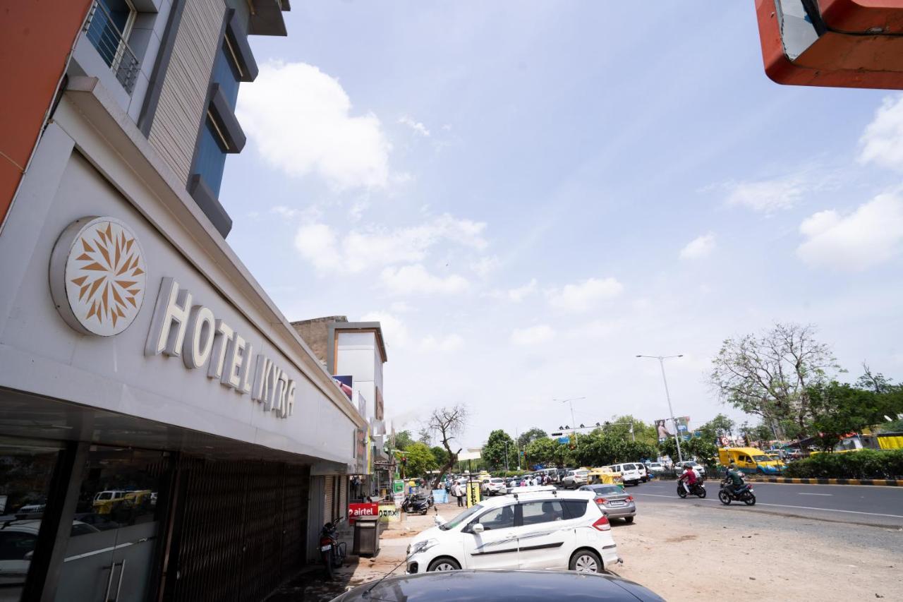 Hotel Kyra Airport Ahmadabad Zewnętrze zdjęcie