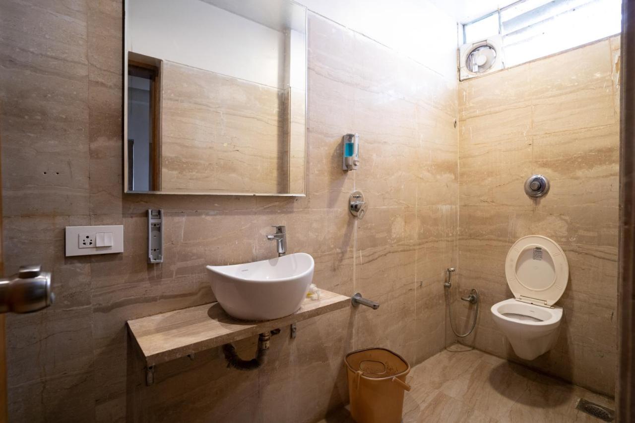 Hotel Kyra Airport Ahmadabad Zewnętrze zdjęcie