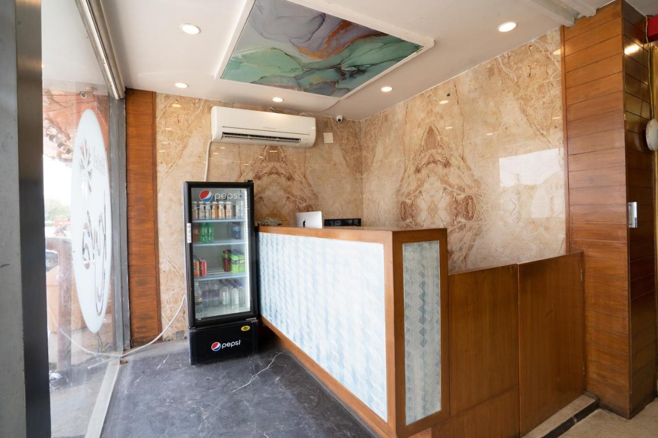 Hotel Kyra Airport Ahmadabad Zewnętrze zdjęcie